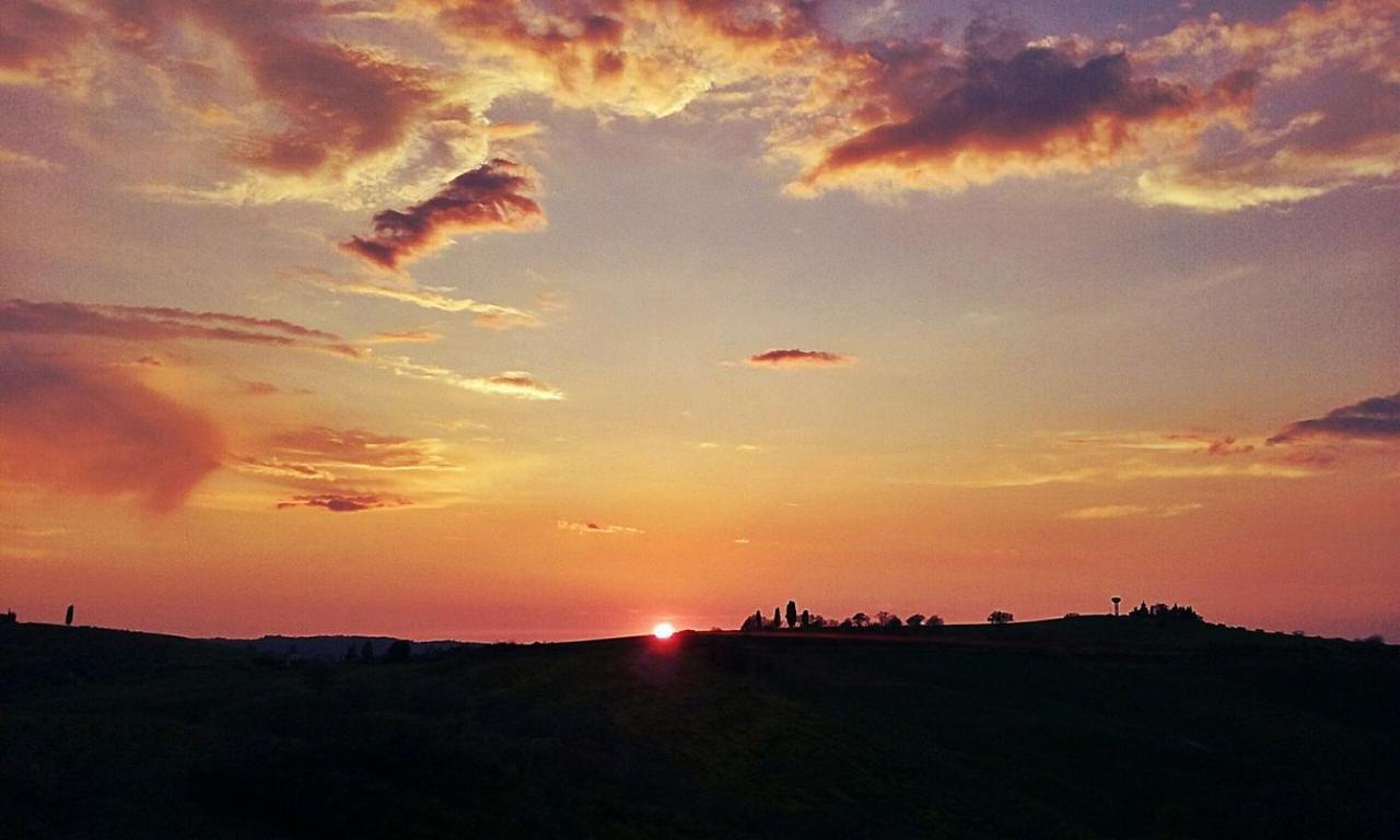 Agriturismo Podere Cherzo Cinigiano Eksteriør billede