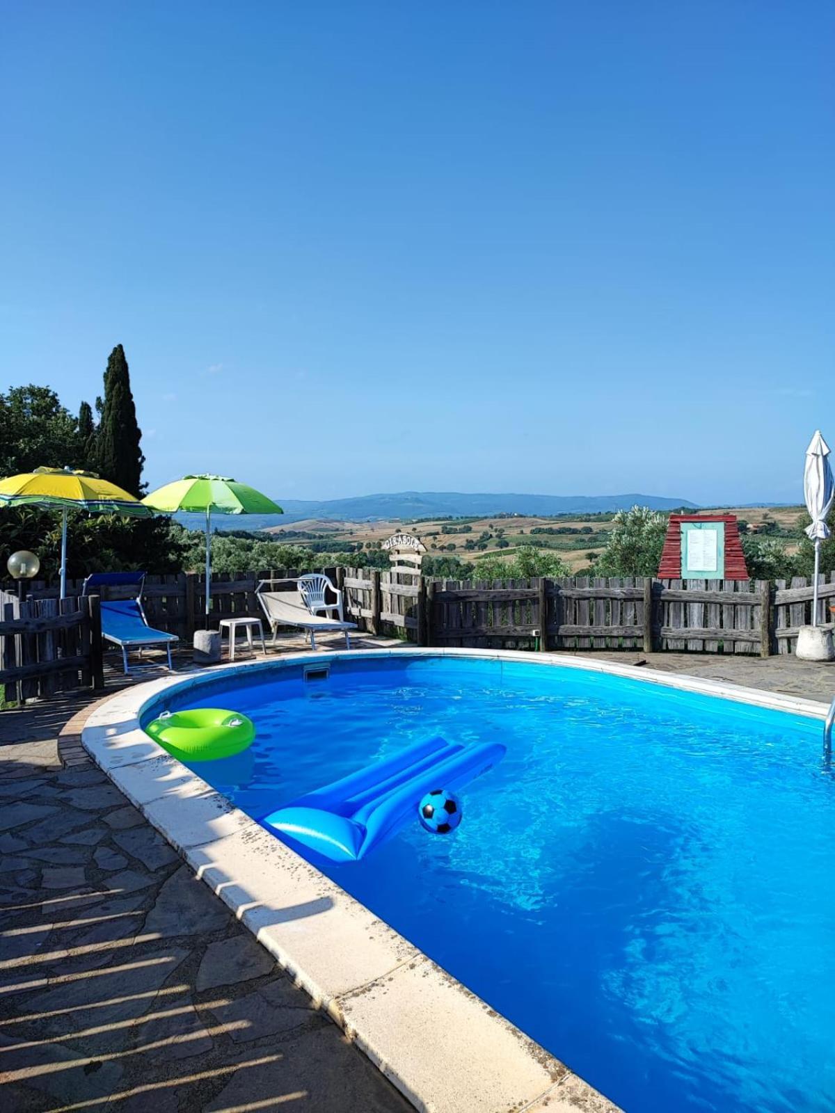 Agriturismo Podere Cherzo Cinigiano Eksteriør billede