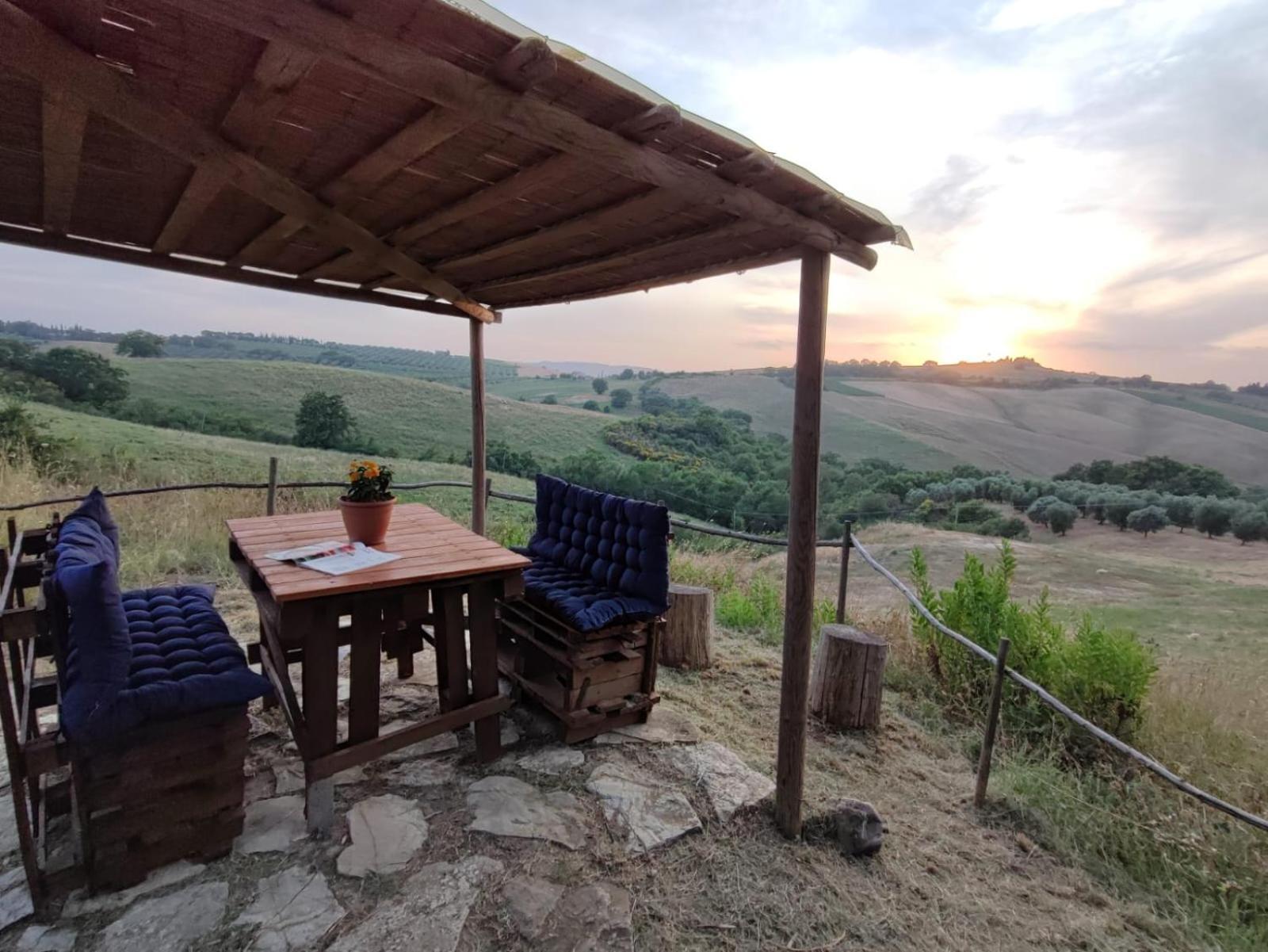 Agriturismo Podere Cherzo Cinigiano Eksteriør billede