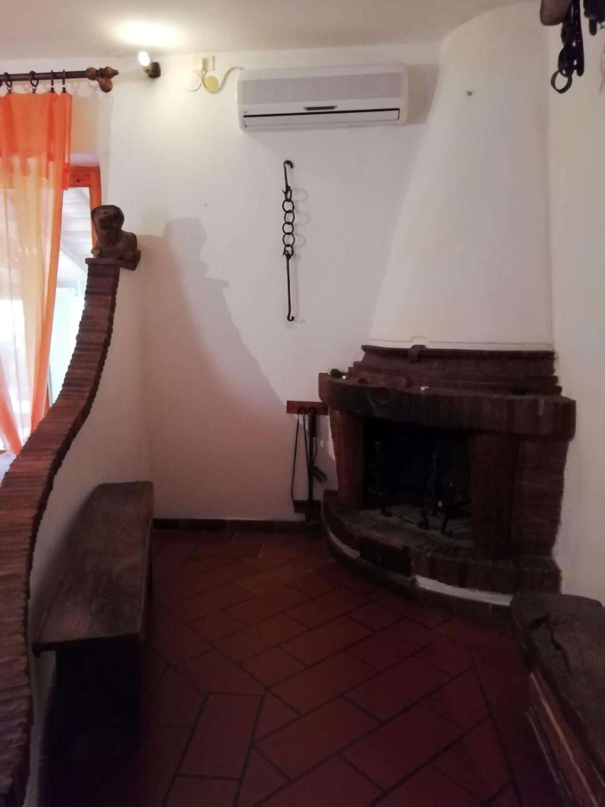Agriturismo Podere Cherzo Cinigiano Eksteriør billede